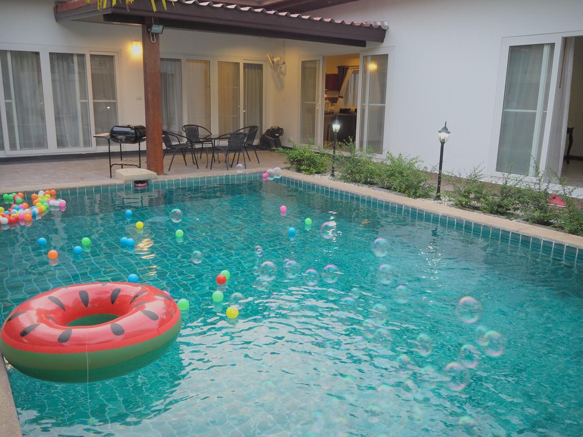 The Beach Pool Villa Pattaya Exterior photo